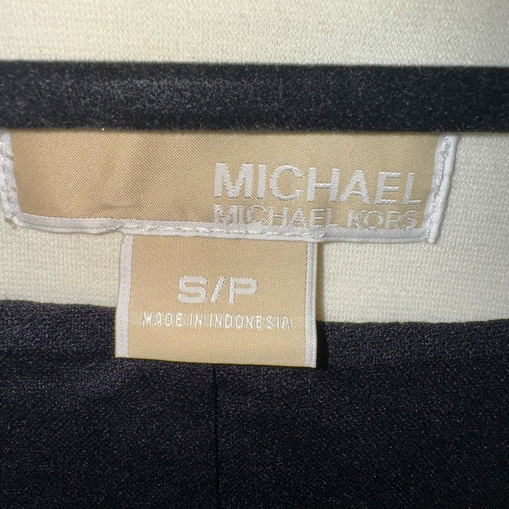 Michael Kors - Picture 3 of 3